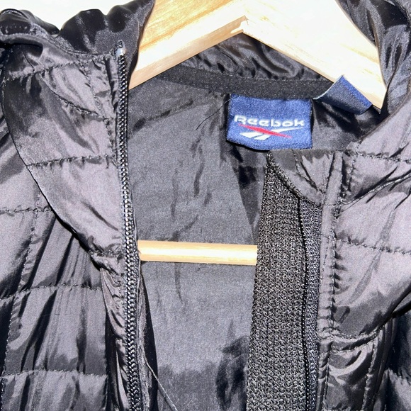 Coat - Picture 3 of 4